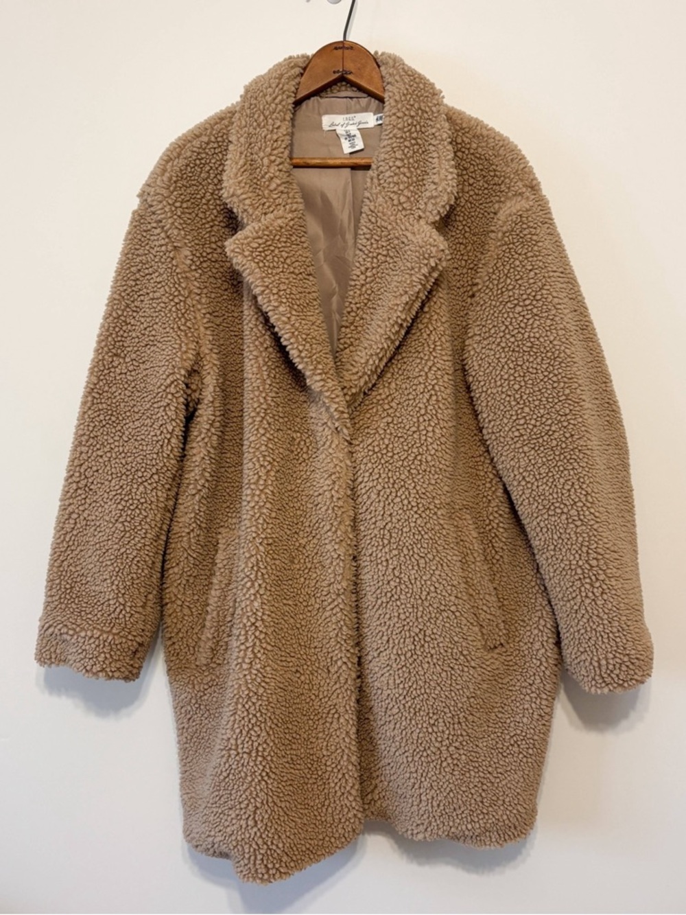 H&M L.O.G.G. Teddy Coat Mid Length Oversized Sherpa Jacket Beige Tan SMALL